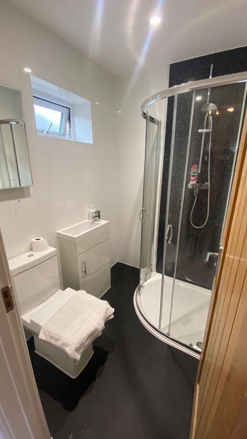 Deepcut Lodge Bed&Breakfast Camberley Buitenkant foto