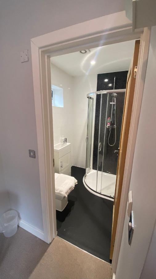 Deepcut Lodge Bed&Breakfast Camberley Buitenkant foto