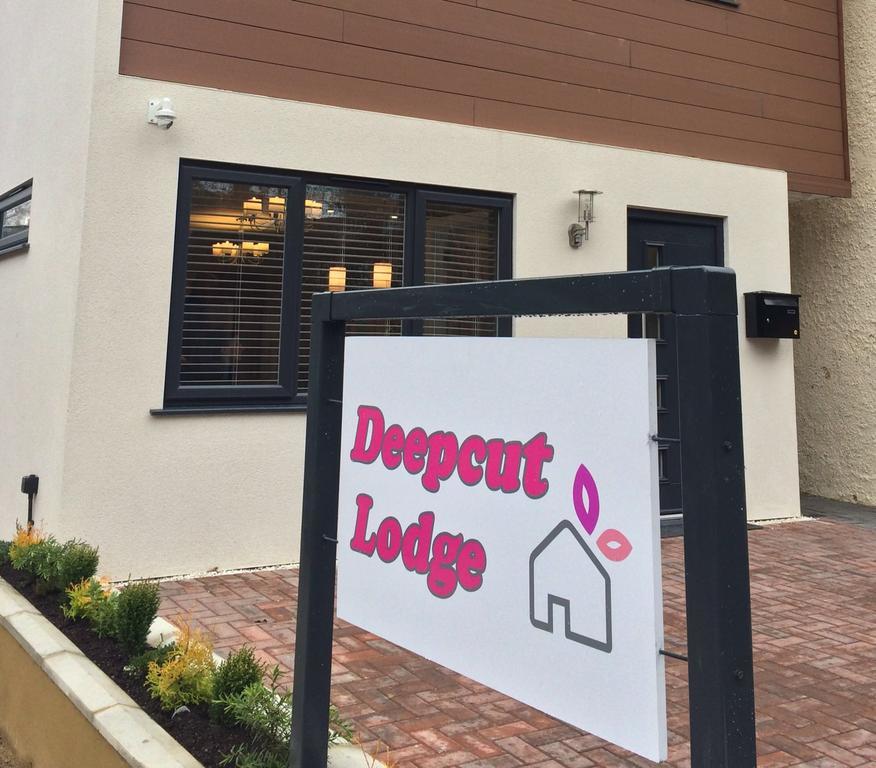 Deepcut Lodge Bed&Breakfast Camberley Buitenkant foto
